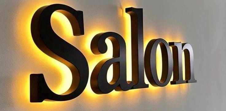 Bảng hiệu chữ nổi hắt sáng led