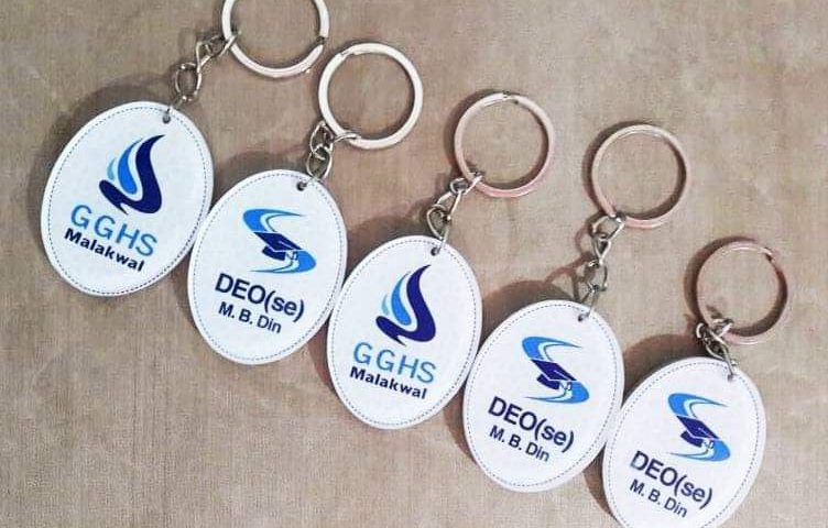 Móc khóa mica tặng doanh nghiệp